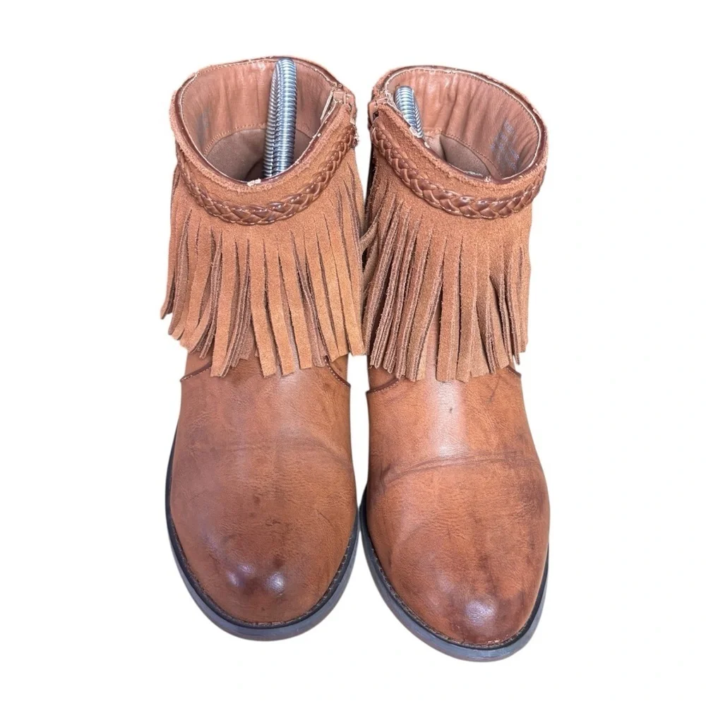 Corkys Arcadia Fringe Tan Leather Ankle Boots – Women’s Sz 6
